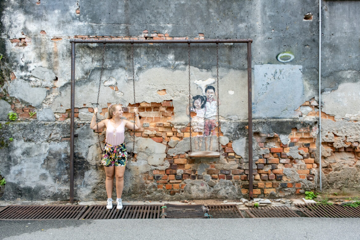 Finding friends when traveling